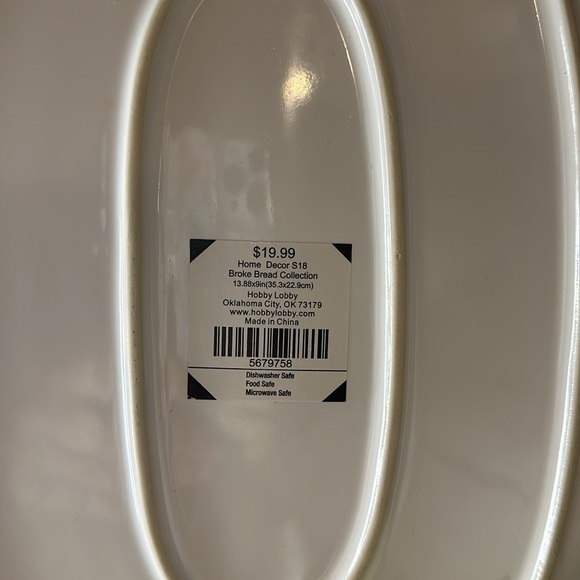 Home Decor “broke bread “collection New Beautiful Cream W/ shades of sage green - Picture 7 of 7